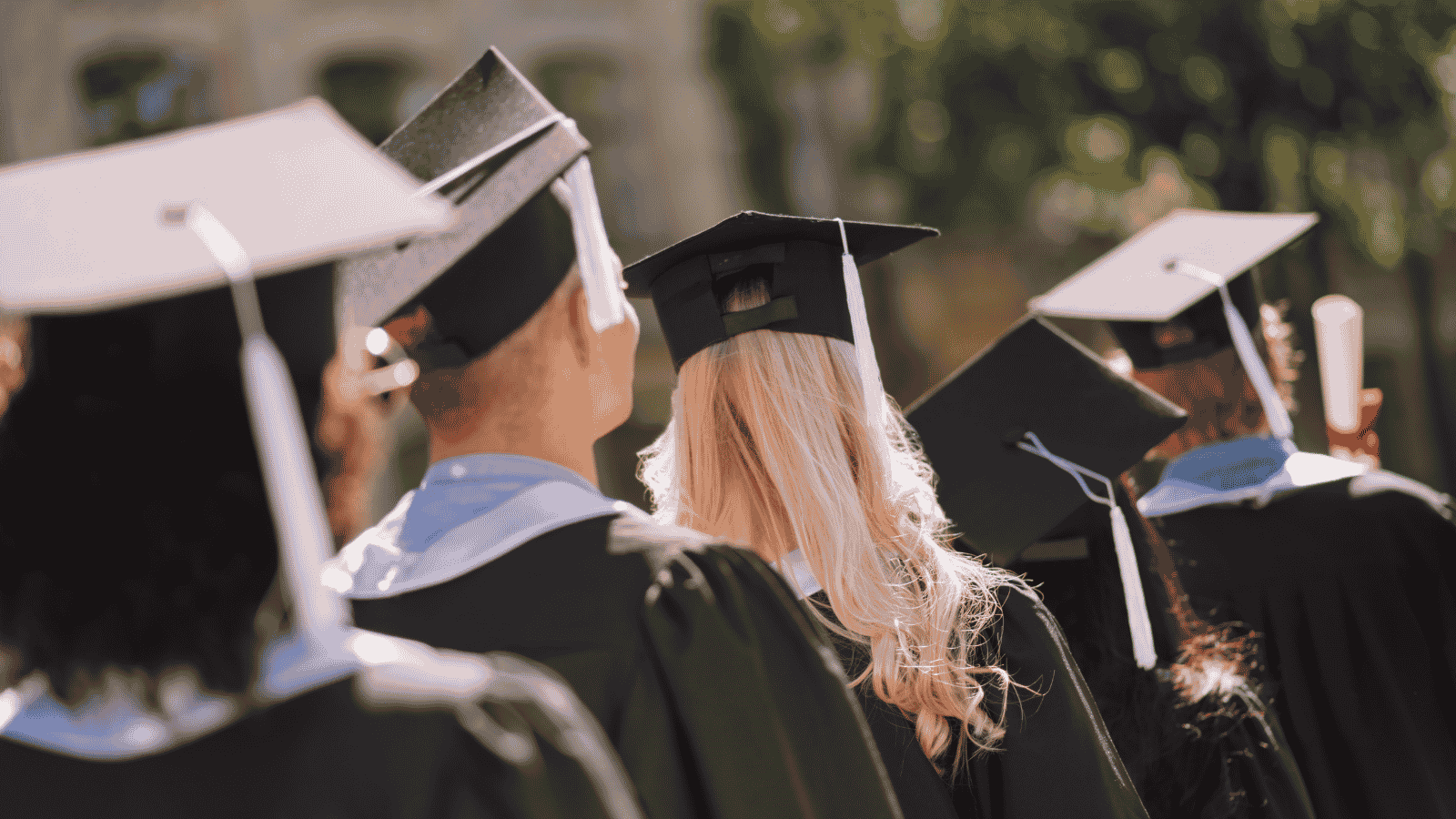 Neolaureato valuta master con stage garantito in Italia 2026 Time Vision Master Academy